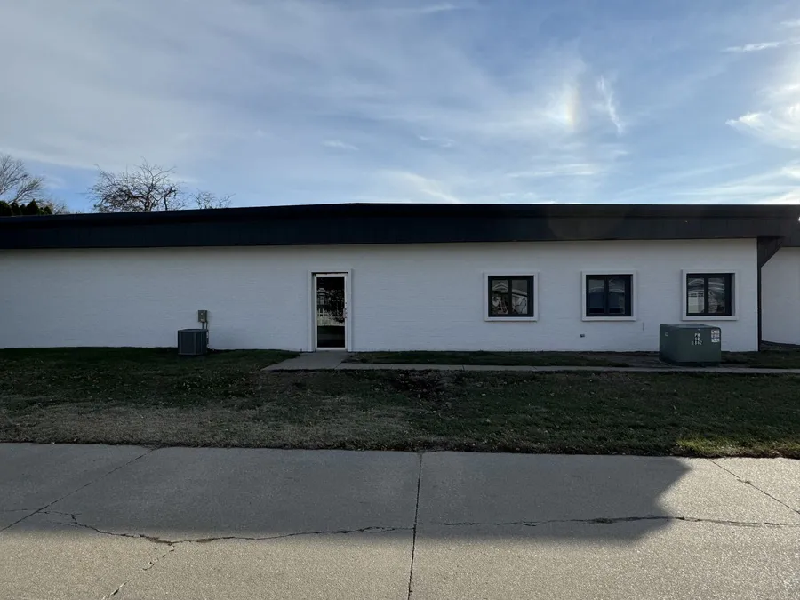 Clinic Exterior Repaint — finished, photo 2