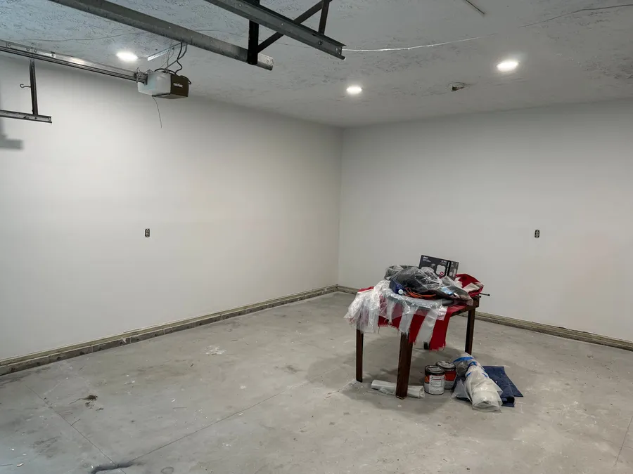 Garage Interior, Finished — finished, photo 3