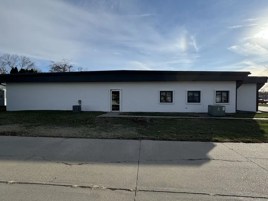 Clinic Exterior Repaint — finished, photo 3