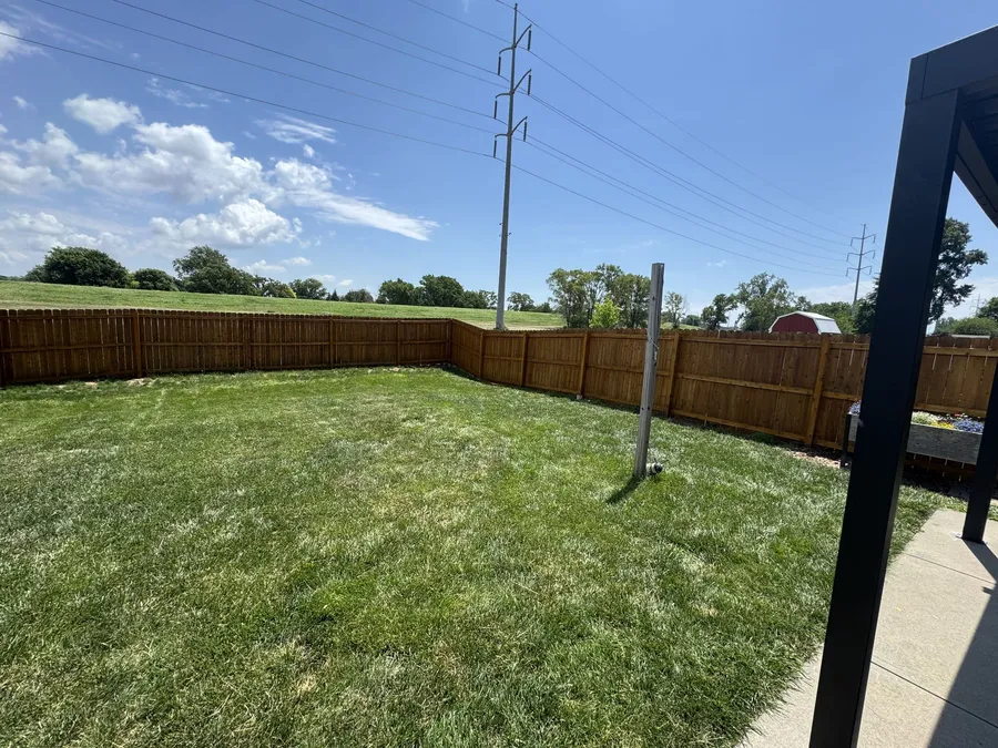 Cedar Privacy Fence — Stain & Seal — finished, photo 3