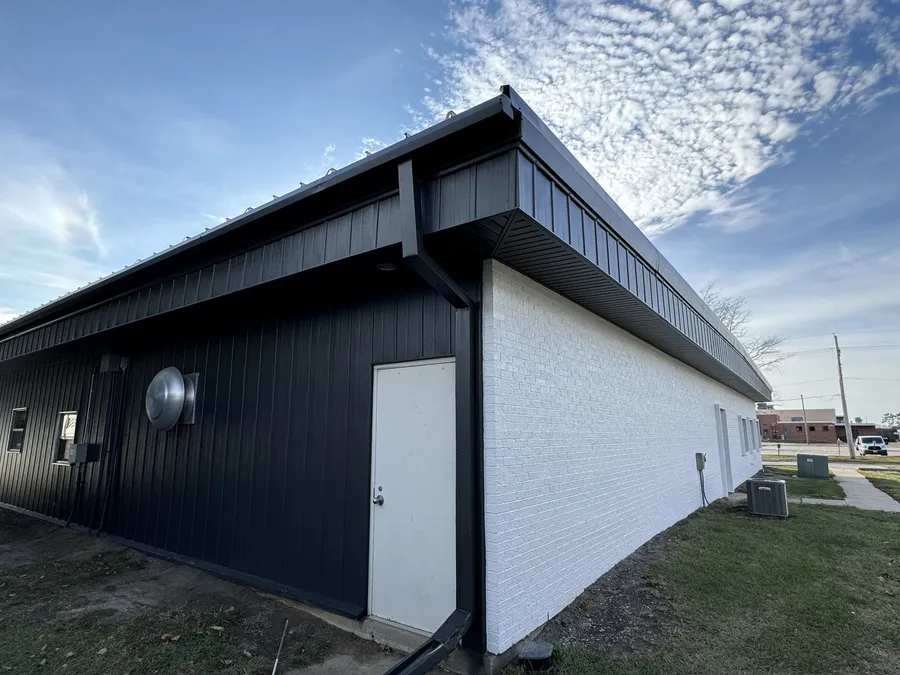 Clinic Exterior Repaint — finished, photo 4